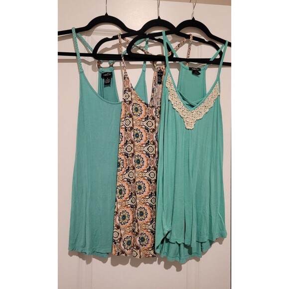 Rue21 Colorful Tank Tops Braided Straps Lot of 3 Soft Loose Size Medium - Picture 2 of 15